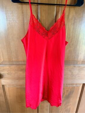 Red Lace-Trim Mini Slip Dress with Adjustable Straps